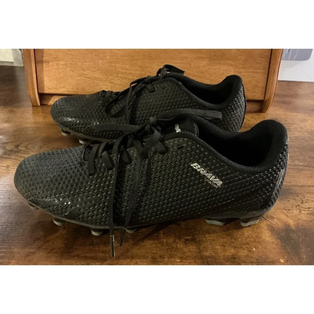 Brava Soccer Cleats Kids‎ Youth Boys Size 6D Black  Leather Lace Up